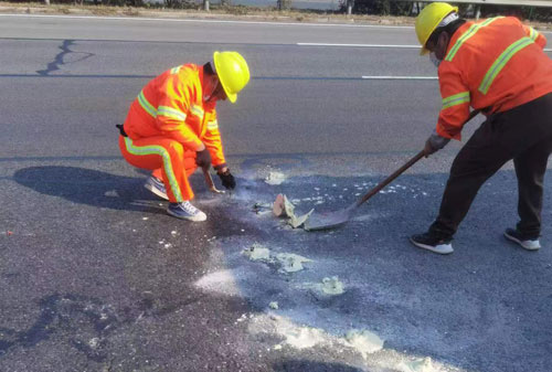 富顺公路下沉注浆加固